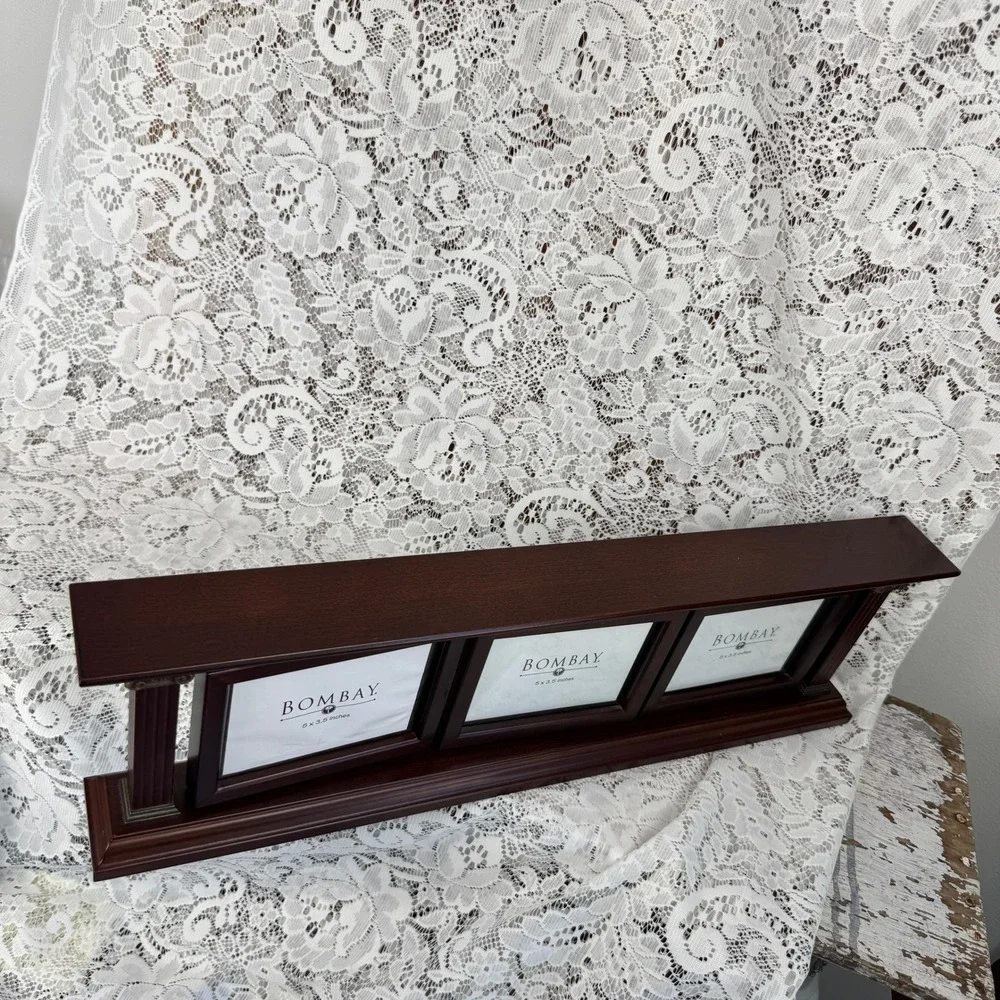 The Bombay Company corinthian top